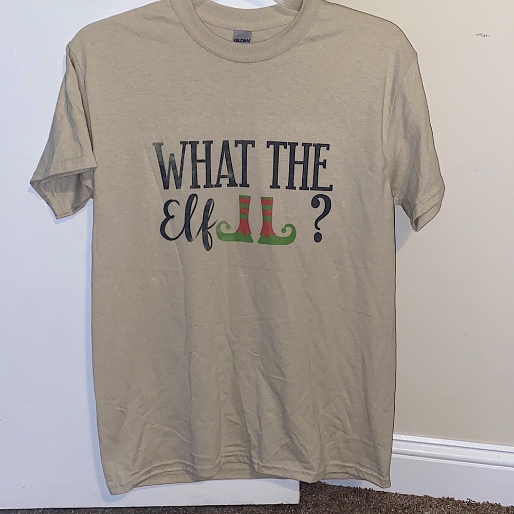 Only worn once Christmas shirt